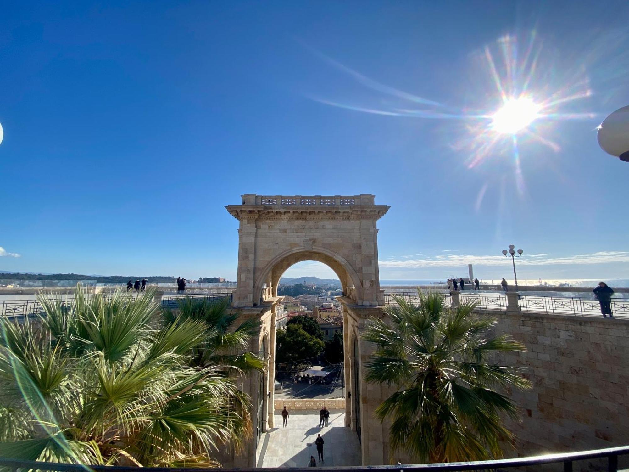 Suite St Remy - Il Bastione Cagliari Ngoại thất bức ảnh